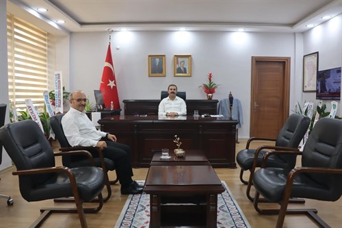 Çakmar Ziraat Fakültesi Dekanı Prof. Dr.Mustafa SÜRMEN hayırlı olsun ziyaretinde bulundu.