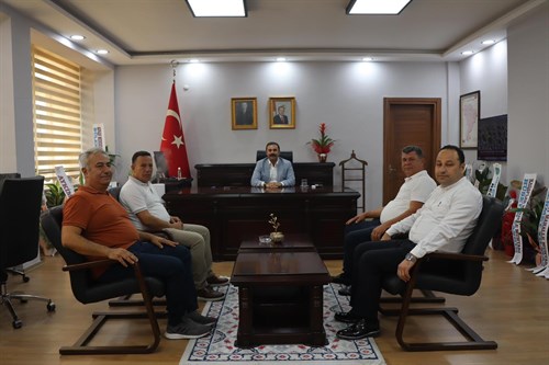 Esnaf Kefalet Odası Başkanı İlker AŞKIN ve üyeleri hayırlı olsun ziyaretinde bulundu.